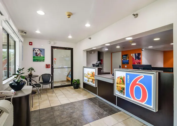6-rolling Meadows, Il - Chicago Northwest 3*